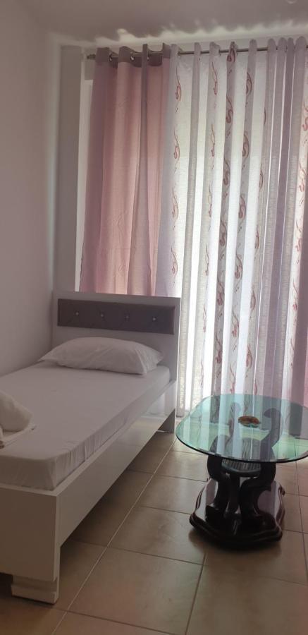 Redsun Apartment Avlonya Dış mekan fotoğraf