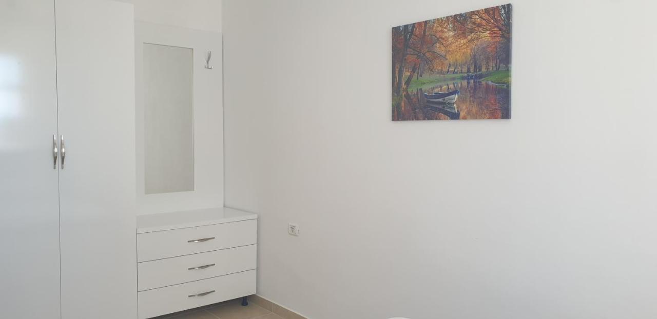 Redsun Apartment Avlonya Dış mekan fotoğraf