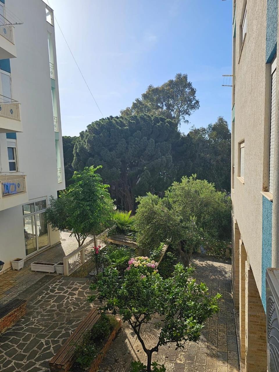 Redsun Apartment Avlonya Dış mekan fotoğraf