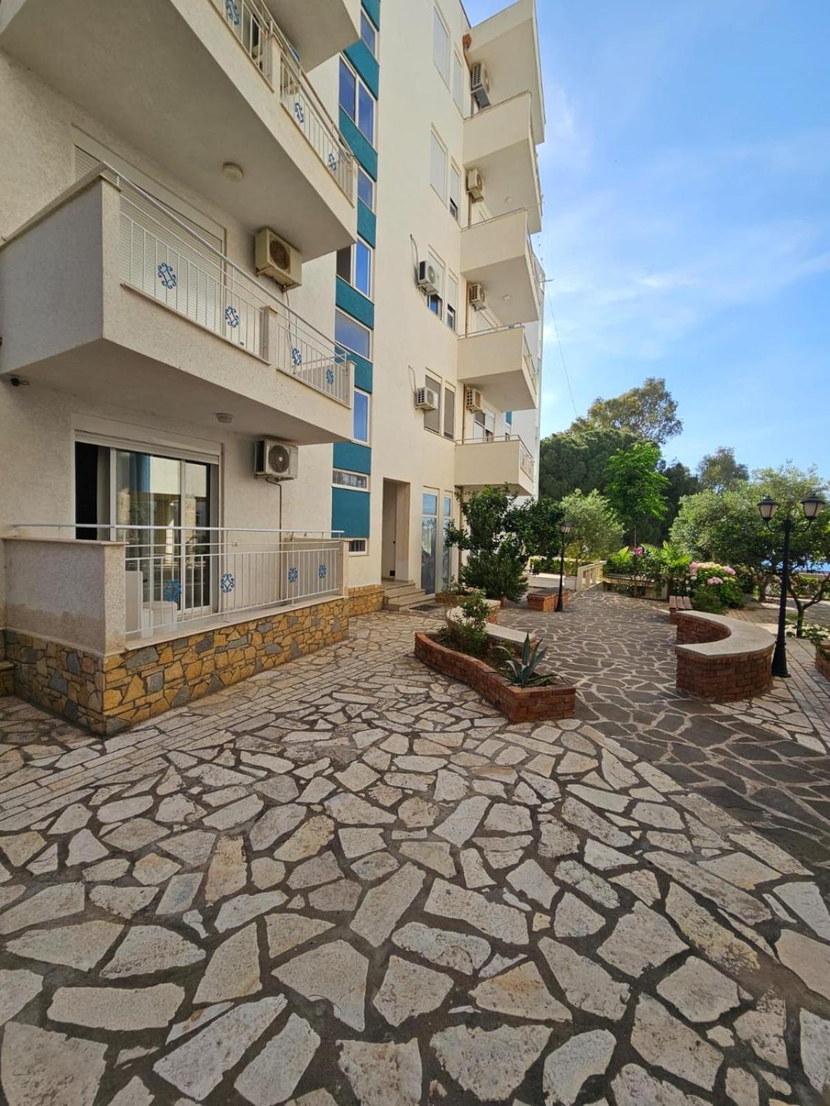 Redsun Apartment Avlonya Dış mekan fotoğraf