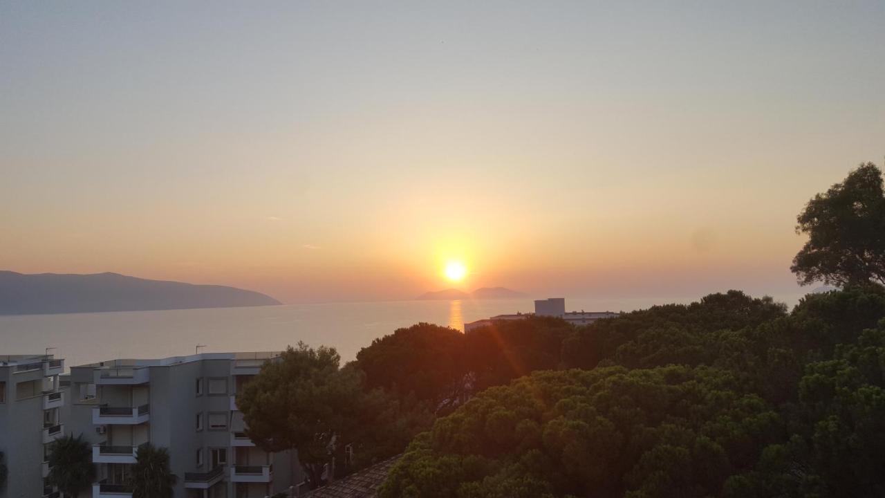 Redsun Apartment Avlonya Dış mekan fotoğraf